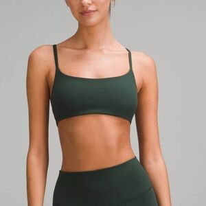 Lululemon Wunder Train Strappy Racer Bra
Light Support, A/B Cup
